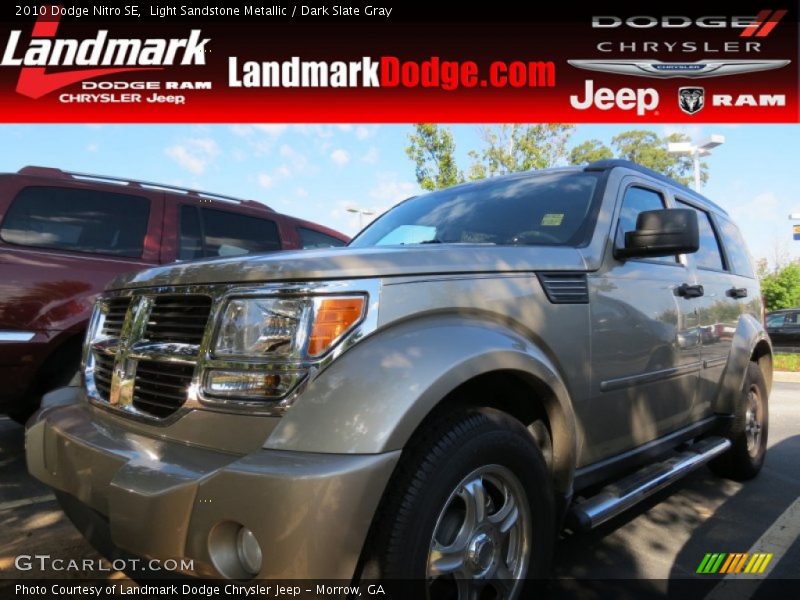 Light Sandstone Metallic / Dark Slate Gray 2010 Dodge Nitro SE