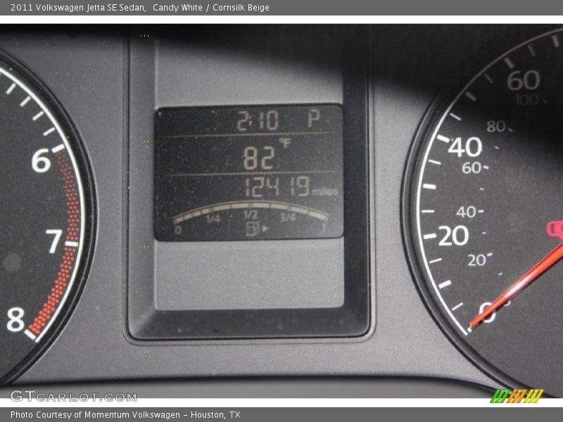 Candy White / Cornsilk Beige 2011 Volkswagen Jetta SE Sedan