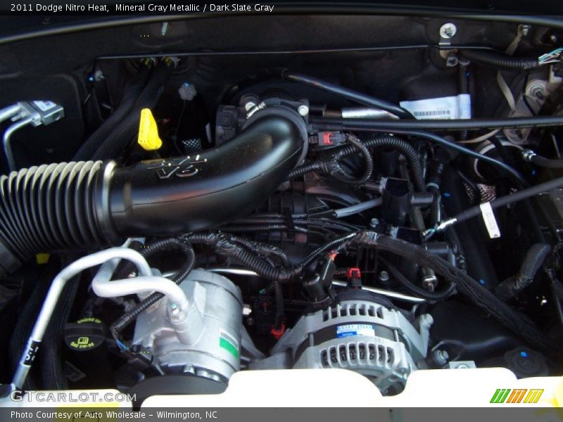 Mineral Gray Metallic / Dark Slate Gray 2011 Dodge Nitro Heat