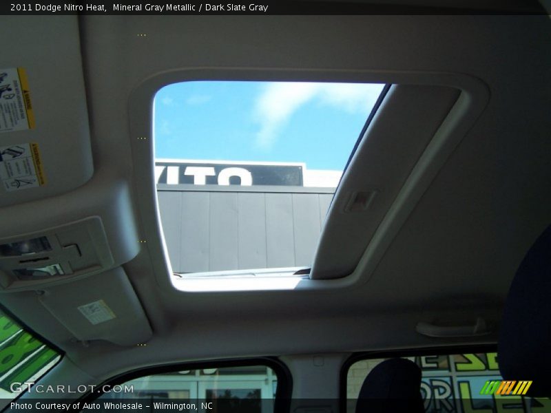 Mineral Gray Metallic / Dark Slate Gray 2011 Dodge Nitro Heat