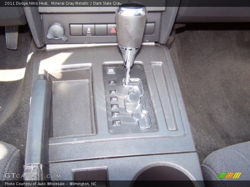Mineral Gray Metallic / Dark Slate Gray 2011 Dodge Nitro Heat