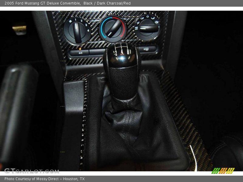 Black / Dark Charcoal/Red 2005 Ford Mustang GT Deluxe Convertible