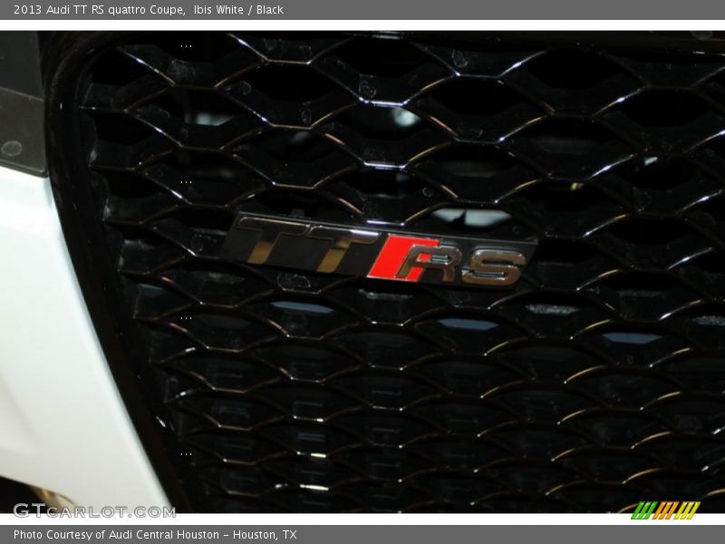 TT RS - 2013 Audi TT RS quattro Coupe