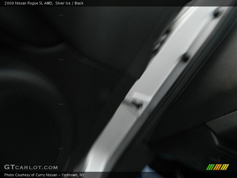 Silver Ice / Black 2009 Nissan Rogue SL AWD