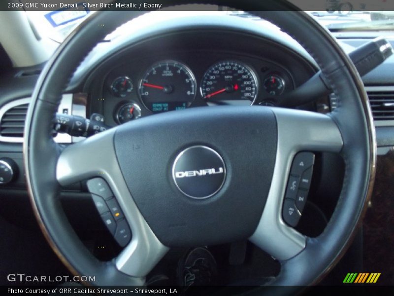 Silver Birch Metallic / Ebony 2009 GMC Yukon Denali