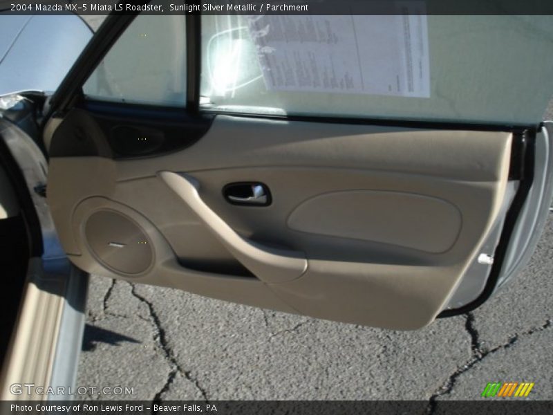 Sunlight Silver Metallic / Parchment 2004 Mazda MX-5 Miata LS Roadster
