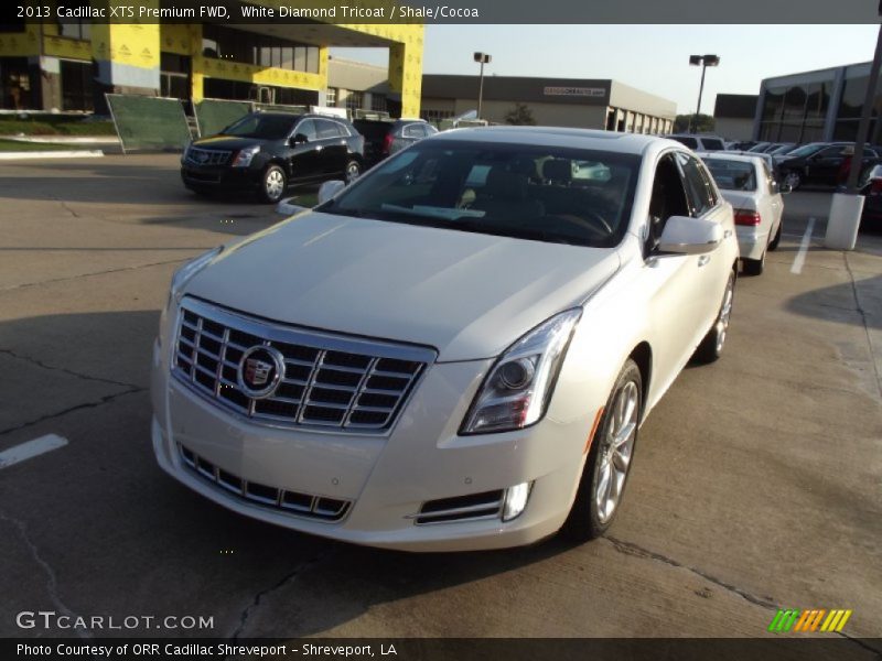 White Diamond Tricoat / Shale/Cocoa 2013 Cadillac XTS Premium FWD