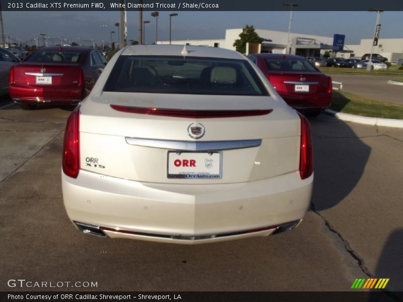 White Diamond Tricoat / Shale/Cocoa 2013 Cadillac XTS Premium FWD