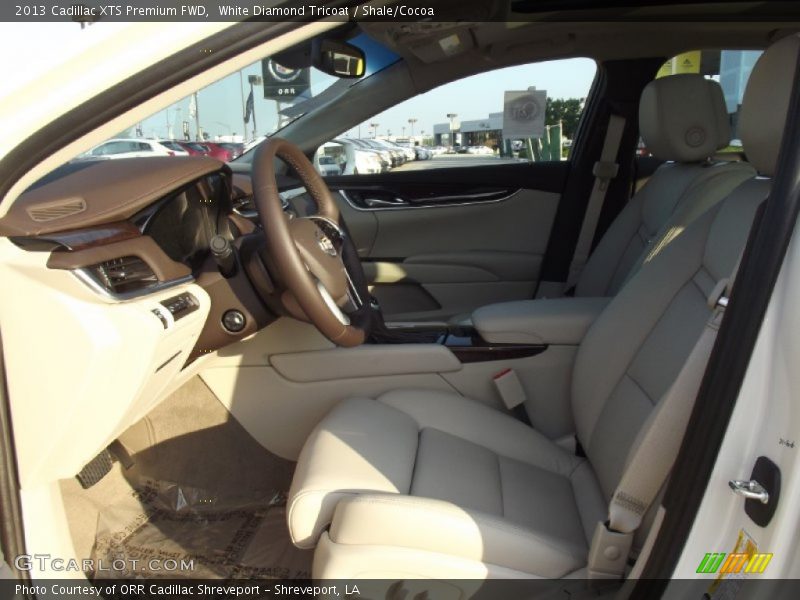 White Diamond Tricoat / Shale/Cocoa 2013 Cadillac XTS Premium FWD