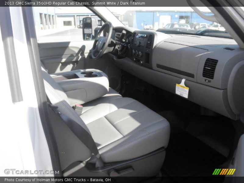 Summit White / Dark Titanium 2013 GMC Sierra 3500HD Regular Cab Chassis