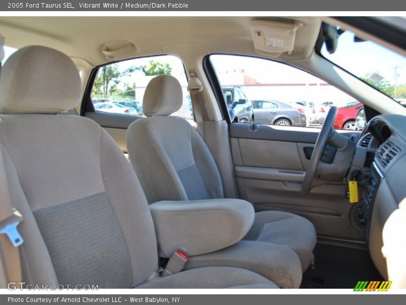 Vibrant White / Medium/Dark Pebble 2005 Ford Taurus SEL