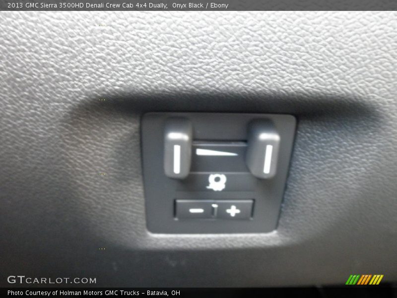 Onyx Black / Ebony 2013 GMC Sierra 3500HD Denali Crew Cab 4x4 Dually