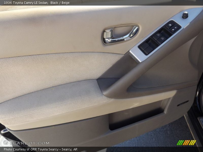 Black / Beige 1996 Toyota Camry LE Sedan