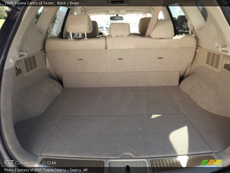 Black / Beige 1996 Toyota Camry LE Sedan