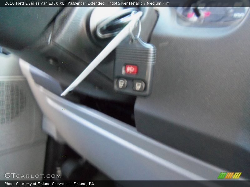 Ingot Silver Metallic / Medium Flint 2010 Ford E Series Van E350 XLT Passenger Extended