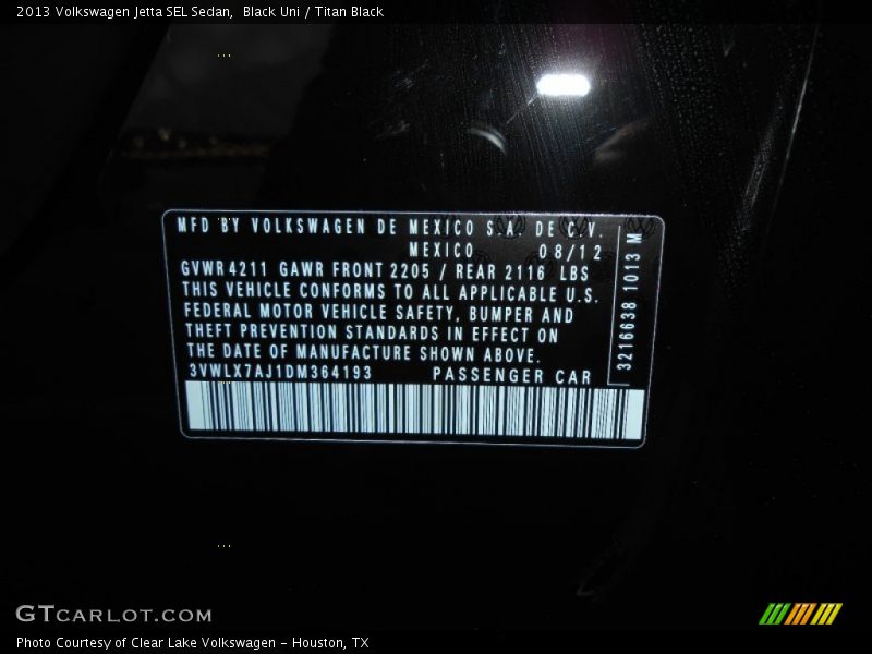 Black Uni / Titan Black 2013 Volkswagen Jetta SEL Sedan