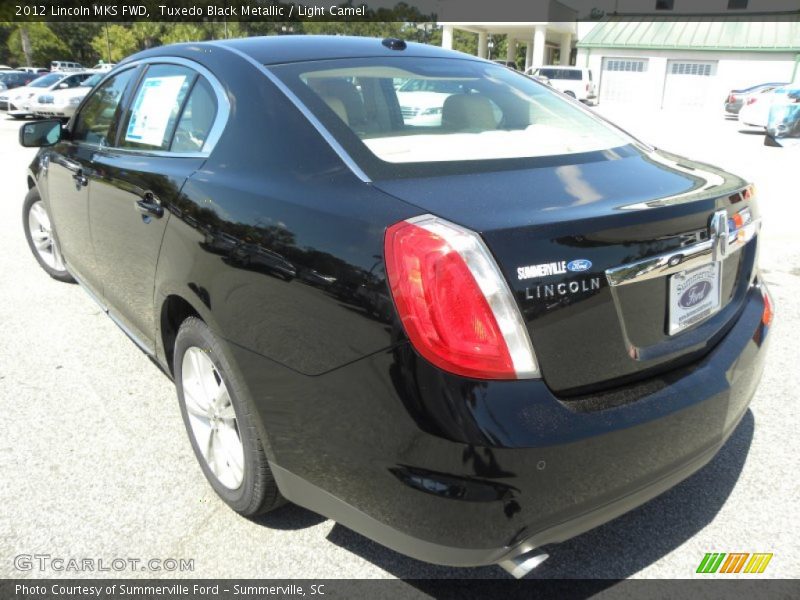 Tuxedo Black Metallic / Light Camel 2012 Lincoln MKS FWD