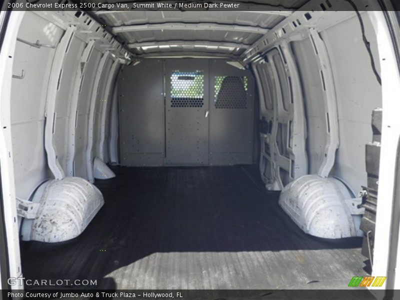 Summit White / Medium Dark Pewter 2006 Chevrolet Express 2500 Cargo Van