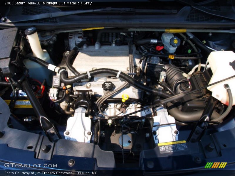 Midnight Blue Metallic / Grey 2005 Saturn Relay 3