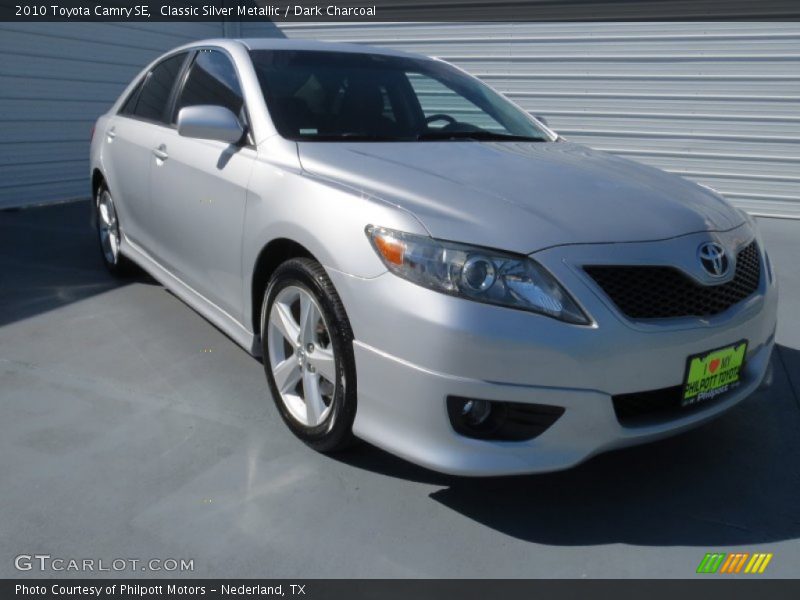 Classic Silver Metallic / Dark Charcoal 2010 Toyota Camry SE