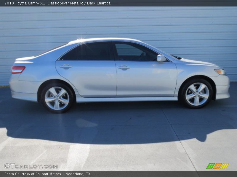 Classic Silver Metallic / Dark Charcoal 2010 Toyota Camry SE