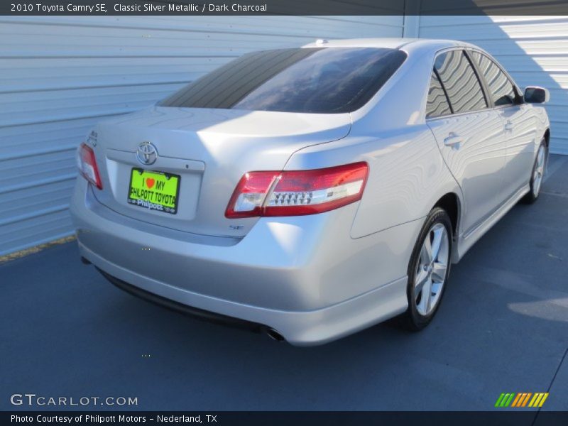 Classic Silver Metallic / Dark Charcoal 2010 Toyota Camry SE