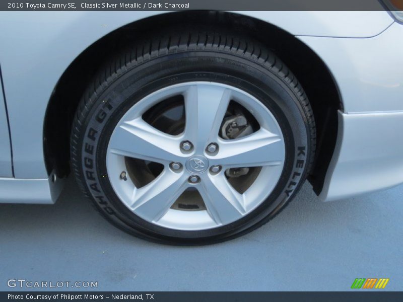 Classic Silver Metallic / Dark Charcoal 2010 Toyota Camry SE