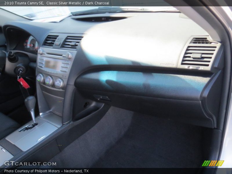 Classic Silver Metallic / Dark Charcoal 2010 Toyota Camry SE