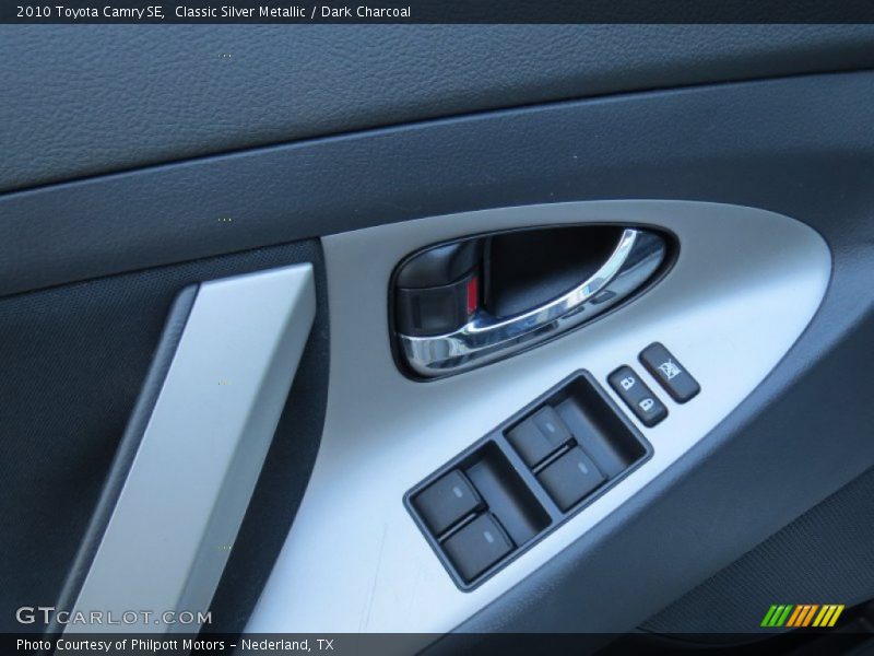 Classic Silver Metallic / Dark Charcoal 2010 Toyota Camry SE
