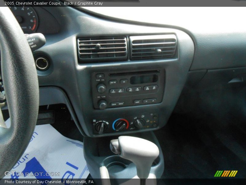 Black / Graphite Gray 2005 Chevrolet Cavalier Coupe