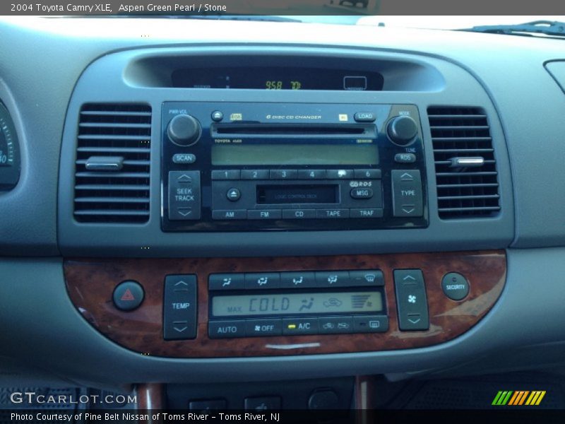 Aspen Green Pearl / Stone 2004 Toyota Camry XLE