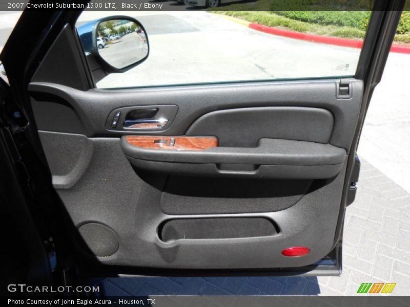 Black / Ebony 2007 Chevrolet Suburban 1500 LTZ