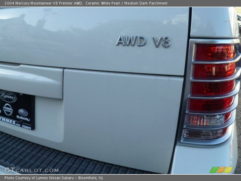 Ceramic White Pearl / Medium Dark Parchment 2004 Mercury Mountaineer V8 Premier AWD