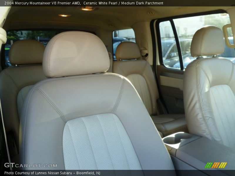 Ceramic White Pearl / Medium Dark Parchment 2004 Mercury Mountaineer V8 Premier AWD