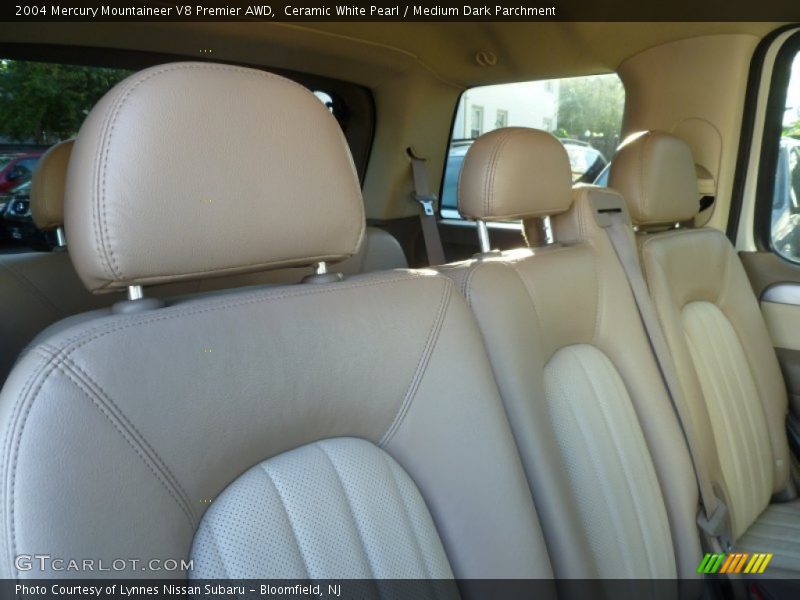 Ceramic White Pearl / Medium Dark Parchment 2004 Mercury Mountaineer V8 Premier AWD
