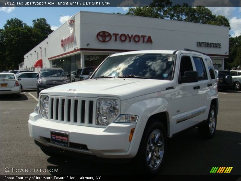 Bright White / Dark Slate Gray 2012 Jeep Liberty Sport 4x4