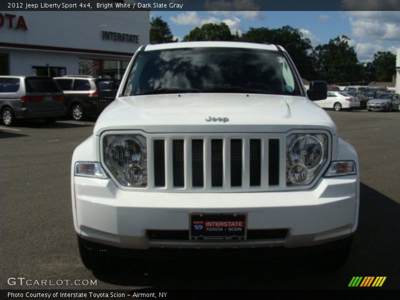 Bright White / Dark Slate Gray 2012 Jeep Liberty Sport 4x4