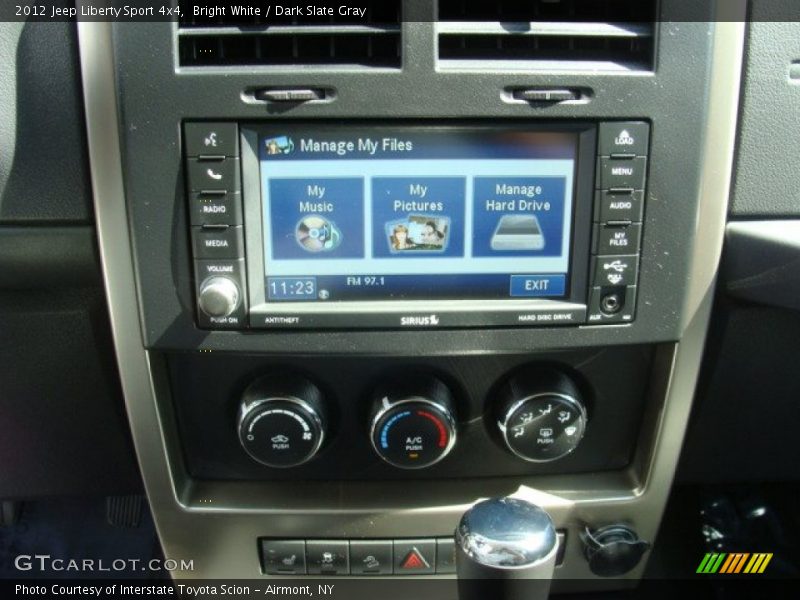 Bright White / Dark Slate Gray 2012 Jeep Liberty Sport 4x4