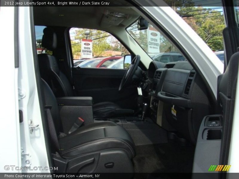 Bright White / Dark Slate Gray 2012 Jeep Liberty Sport 4x4