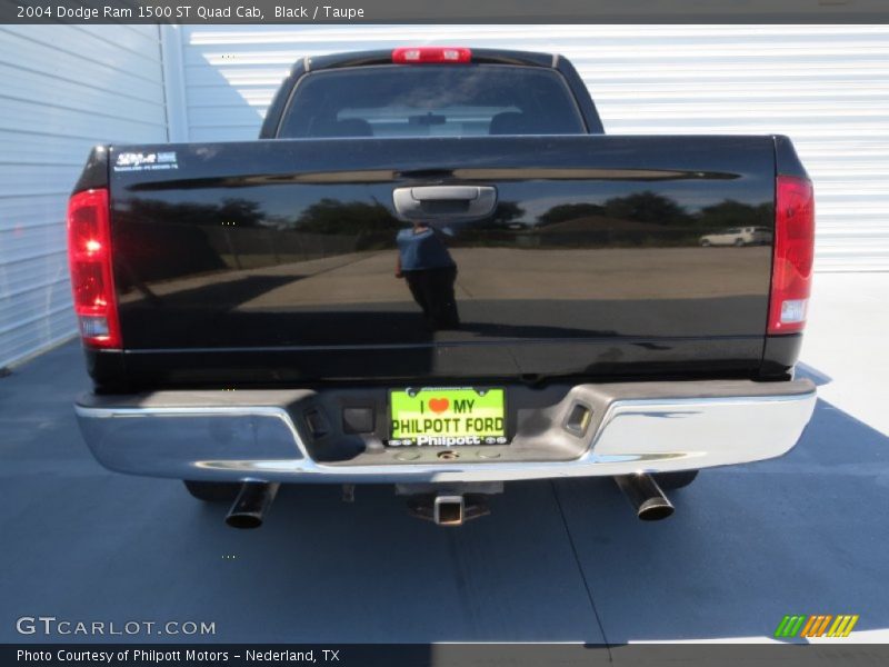 Black / Taupe 2004 Dodge Ram 1500 ST Quad Cab
