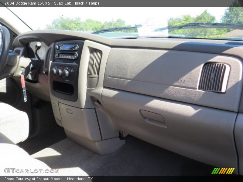 Black / Taupe 2004 Dodge Ram 1500 ST Quad Cab