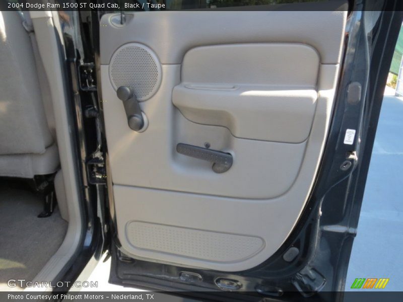 Black / Taupe 2004 Dodge Ram 1500 ST Quad Cab