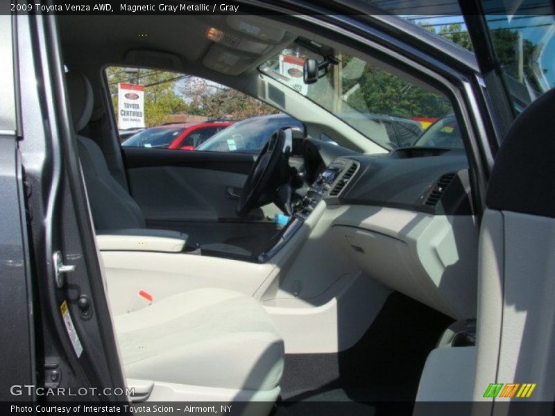 Magnetic Gray Metallic / Gray 2009 Toyota Venza AWD