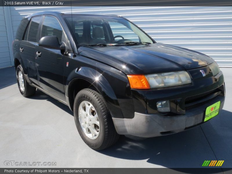 Black / Gray 2003 Saturn VUE V6