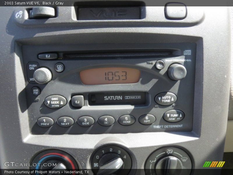 Black / Gray 2003 Saturn VUE V6