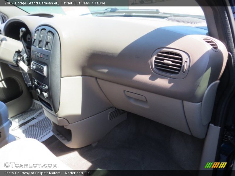 Patriot Blue Pearl / Taupe 2002 Dodge Grand Caravan eL