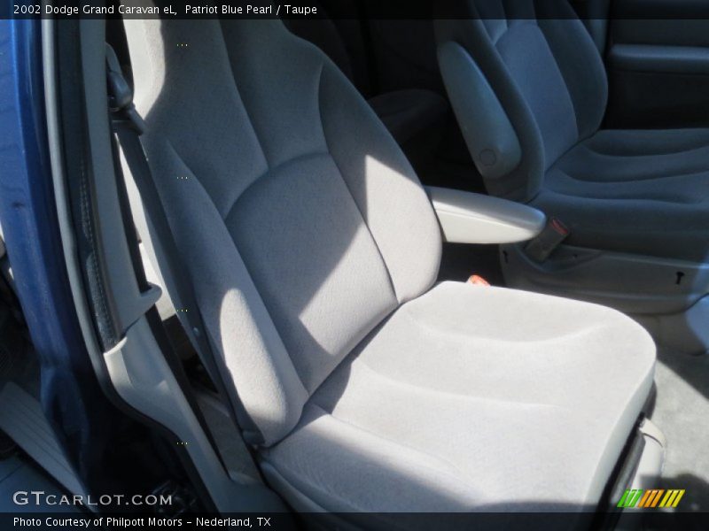 Patriot Blue Pearl / Taupe 2002 Dodge Grand Caravan eL