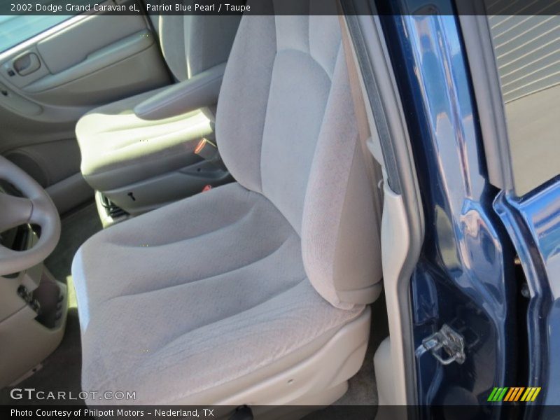 Patriot Blue Pearl / Taupe 2002 Dodge Grand Caravan eL