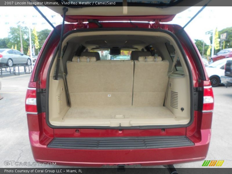 Vivid Red Metallic / Camel/Sand 2007 Lincoln Navigator Ultimate