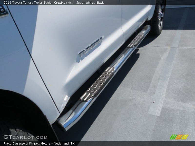 Super White / Black 2012 Toyota Tundra Texas Edition CrewMax 4x4